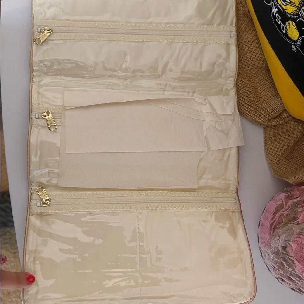 Vintage Merle Norman Makeup Bag TriFold Clutch Wallet Off White NWOT